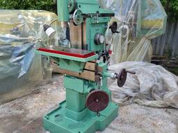 Фрезерный станок 676