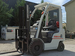 Газ-бензиновый вилочный погрузчик Nissan NP1F1A15D