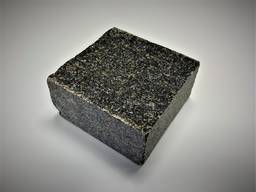 Гранитная брусчатка 100х100х50 мм, габбро .