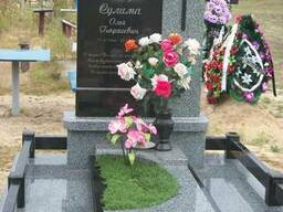 Гранитные памятники