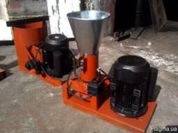 Гранулятор комбикорма бытовой с плоской матрицей 120мм 2,2кв