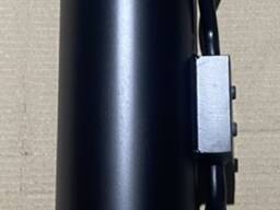 Гідроциліндр вивороту ковша Manitou