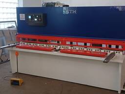 Гільйотинні гідравлічні ножиці STH S-Shear A4/2500 з контролером Estun E21