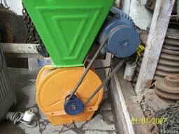 Измельчитель зерна