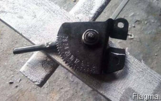 John Deere механизм открытия решета