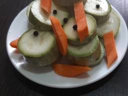 Кабачек маринованный