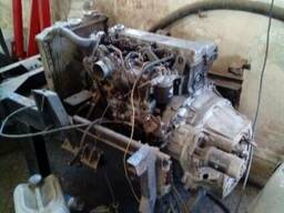 Капітальний ремонт двигунів Ісузу.