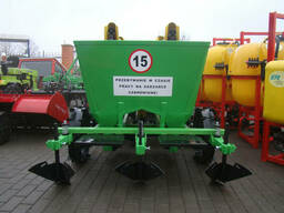 Картофелесажалка двухрядная Bomet (300 л, с бункером для. ..