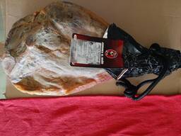 Хамон серрано резерва (Jamon serrano) на кістці El Mano