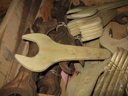 Ключ одно рожковий накидний.50.