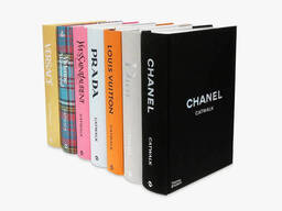Книга Chanel Catwalk: The Complete Collections