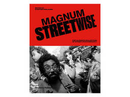 Книга про уличную фотографию "Magnum Streetwise The Ultimate Collection of Street. ..