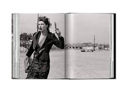 Книга о фэшн фотографии Питера Линдберга Peter Lindbergh. On Fashion Photography - 40th. ..