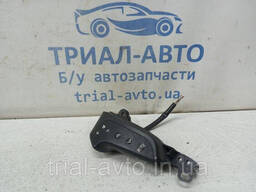 Кнопки керма Toyota Avensis T25 1.8 Бензин 1ZZFE 2002 (б/у)