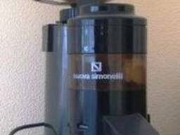 Кофемолка б. у Nuova Simonelli RR45 для кофейни, бара, ресто