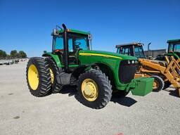Колісний трактор John Deere 8420 з США