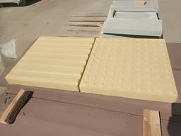 Тактильная плитка 400х400х50 мм, бетонная желтая
