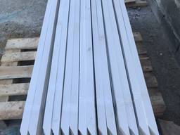 Колышек для полей деревянный 30х40х1500 мм белый.