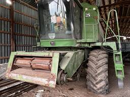 Комбайн John Deere 9500
