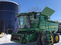 Комбайн John Deere S670