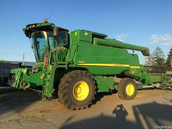Комбайн John Deere T660