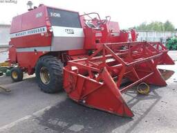 Комбайн Massey Ferguson 206