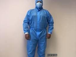 Комбинезон одноразовый защитный