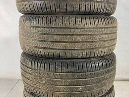Комплект шин Pirelli P Zero 215/55 R17 на Chrysler 200 2 поколение