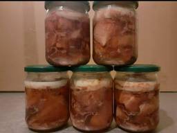 Консерви зі свиного м'яса