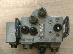 Манометри, тахометри, контактори, скло захисне та інше.