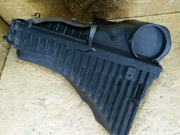 Корпус воздушного фильтра Volkswagen Touareg Туарег. ..