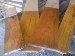 Червоне дерево. Екзотична деревина Андіроба