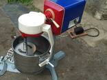 Кремовзбивальная машина, кремовзбивалка 25 литров. - фото 3