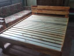 Кровать из натурального дерева двухспальная