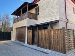 Крыльцо, входная группа для частного дома из дерева