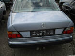 Крышка багажника Mercedes 124 - фото 1