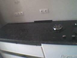 Кухонная столешница из кварцита, гранита