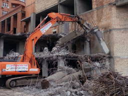 Купим здание под разборку, площадки силосные ямы