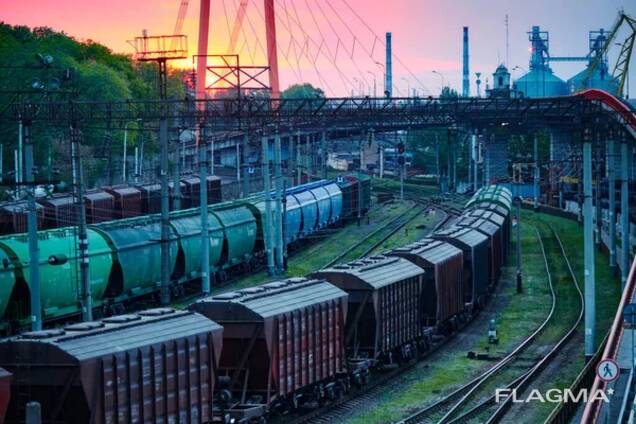 Продам жд напіввагони люкові, криті вагони