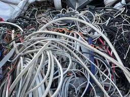 Куплю отходы кабелей, провода, автопроводки, компьютерных проводов и др.