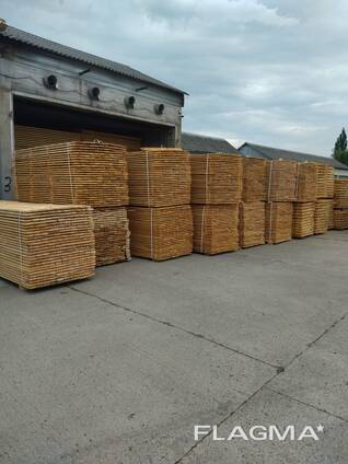 Купуємо дошку та брус сухостій та листва