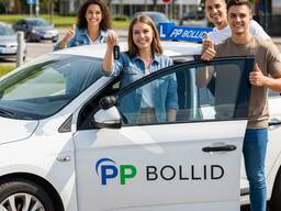 Інстуктор з практичного водіння в автошколу