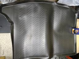 Килим багажника автомобіля MAZDA 3 гумовий BDA1V9540