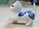 Кицька кот кіт кошеня міні порцелянова фігурка статуетка біло блакитна Гжель Вживане - фото 3