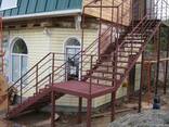 Производство и установка лестниц на металлическом каркасе по индивидуальному проекту - фото 2