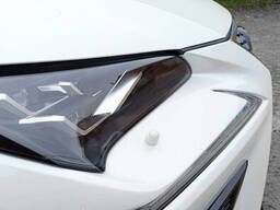 Lexus NX 2014-21 заглушка отвору омивача фар (права)