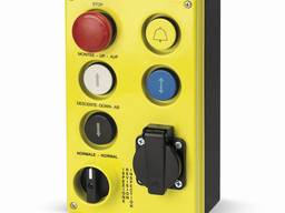 Лифтовой пост ревизии в сборе со встроенной розеткой Schuko на 10А (вертикальный). Италия