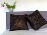 Льняна декоративна подушка – чохол «Black gold»