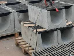 Лоток водоотводный бетонный ЛВ-10.16.18 с чугунной решеткой DN 100