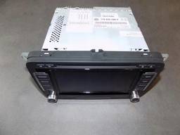 Магнитола, навигация VW Passat B7 1T0035680P